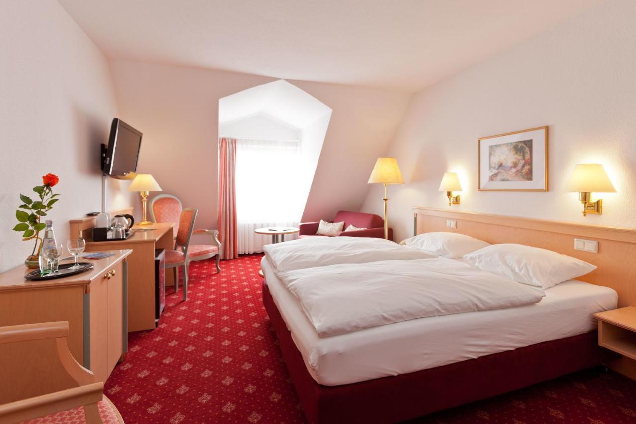 Hotel Fuer Dich Варен Стая снимка