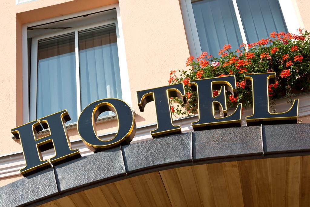 Hotel Fuer Dich Варен Екстериор снимка